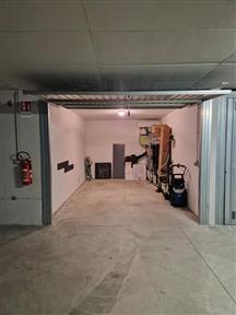 Garage in Vendita a TREZZO SULL`ADDA | Unica Casa