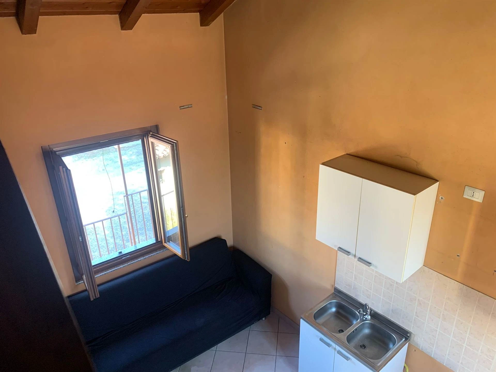 Monolocale soppalcato Possibilità BOX Monolocale soppalcato Possibilità BOX