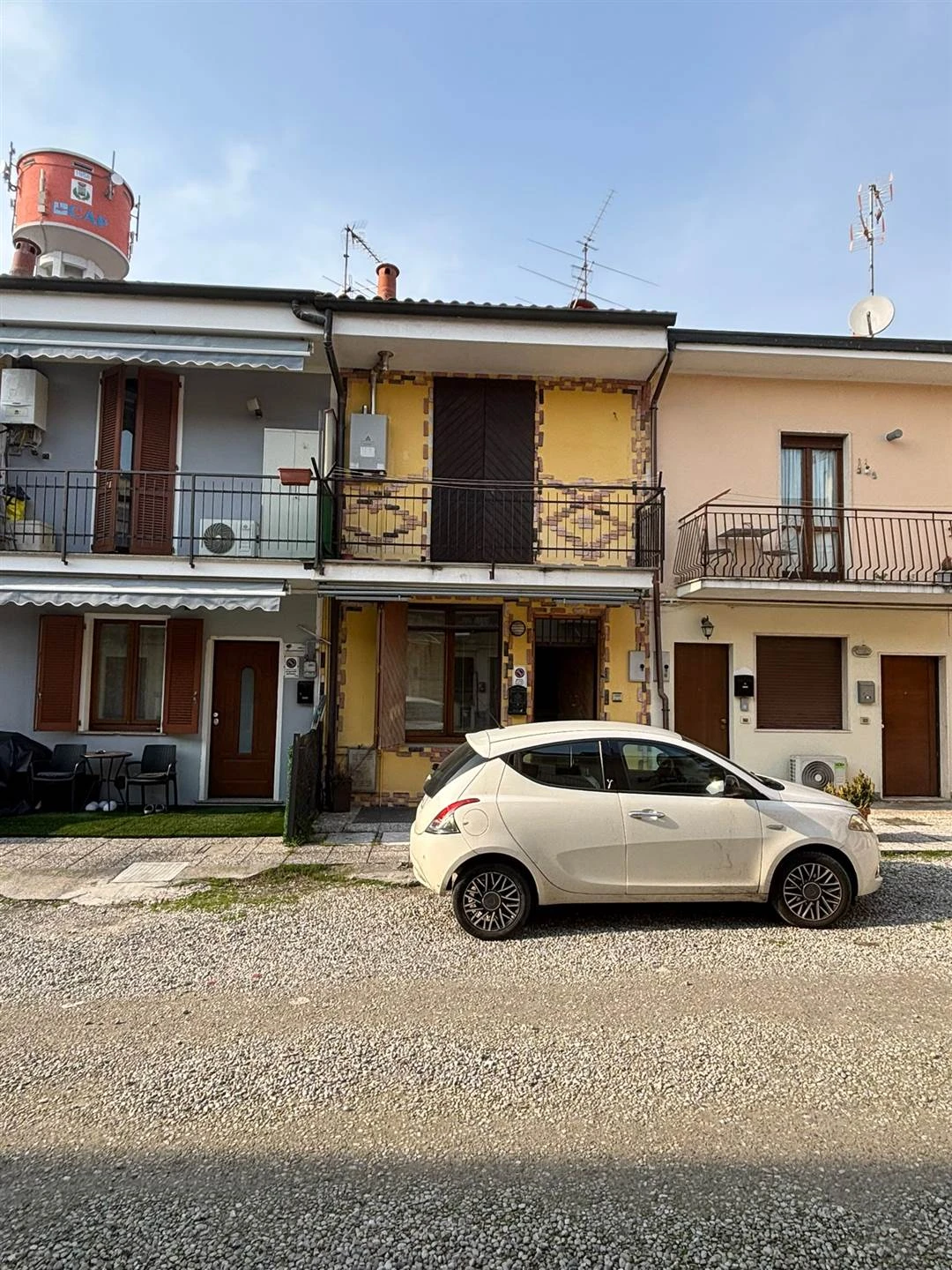 Appartamento in Vendita a Trezzano Rosa Appartamento in Vendita a Trezzano Rosa