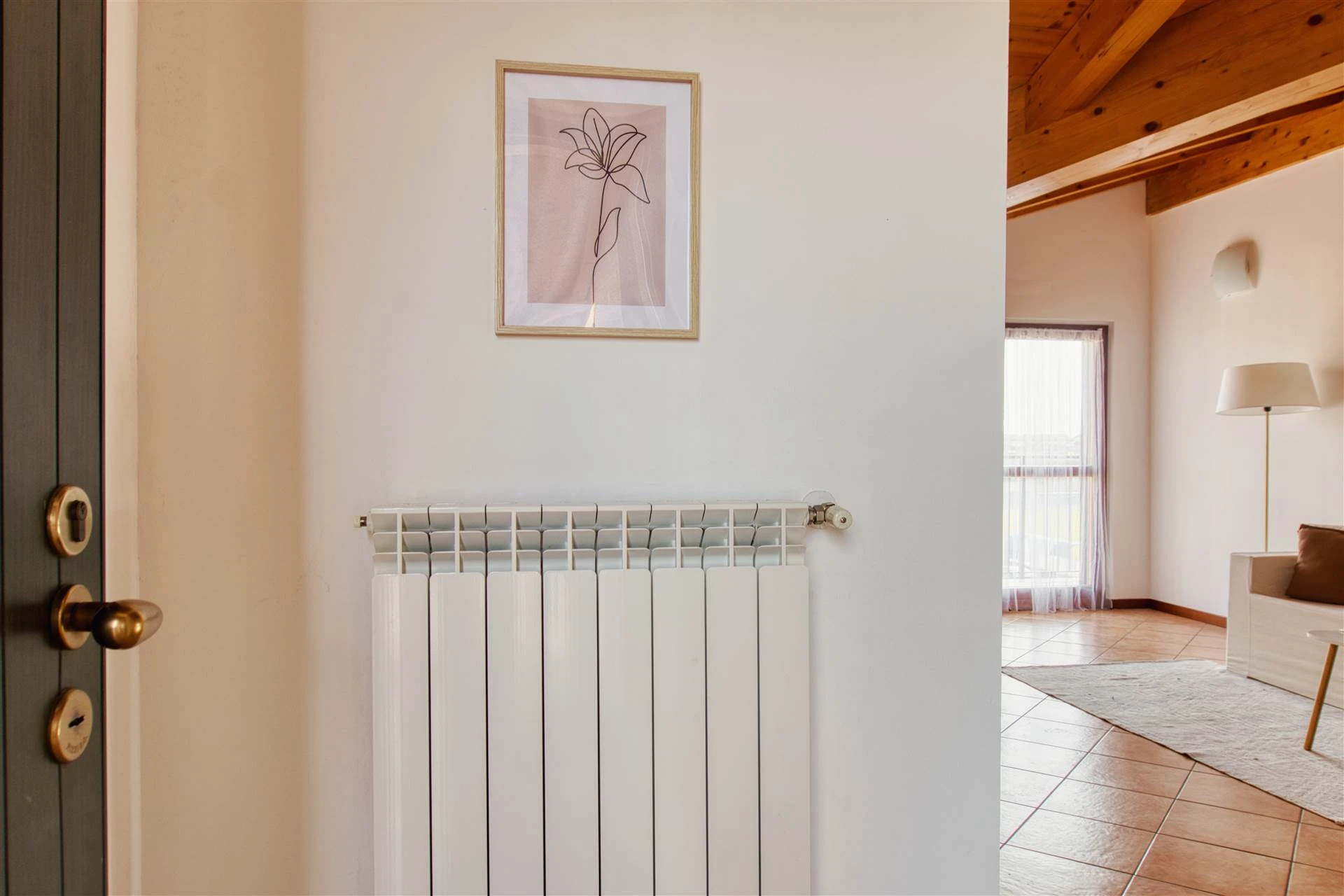 Bilocale con box e cantina Bilocale con box e cantina