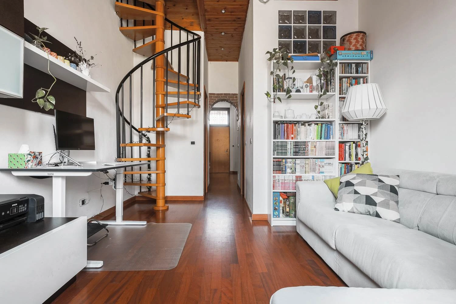 A Due Passi dalla Metro – Trilocale con Doppi Servizi in Corte A Due Passi dalla Metro – Trilocale con Doppi Servizi in Corte