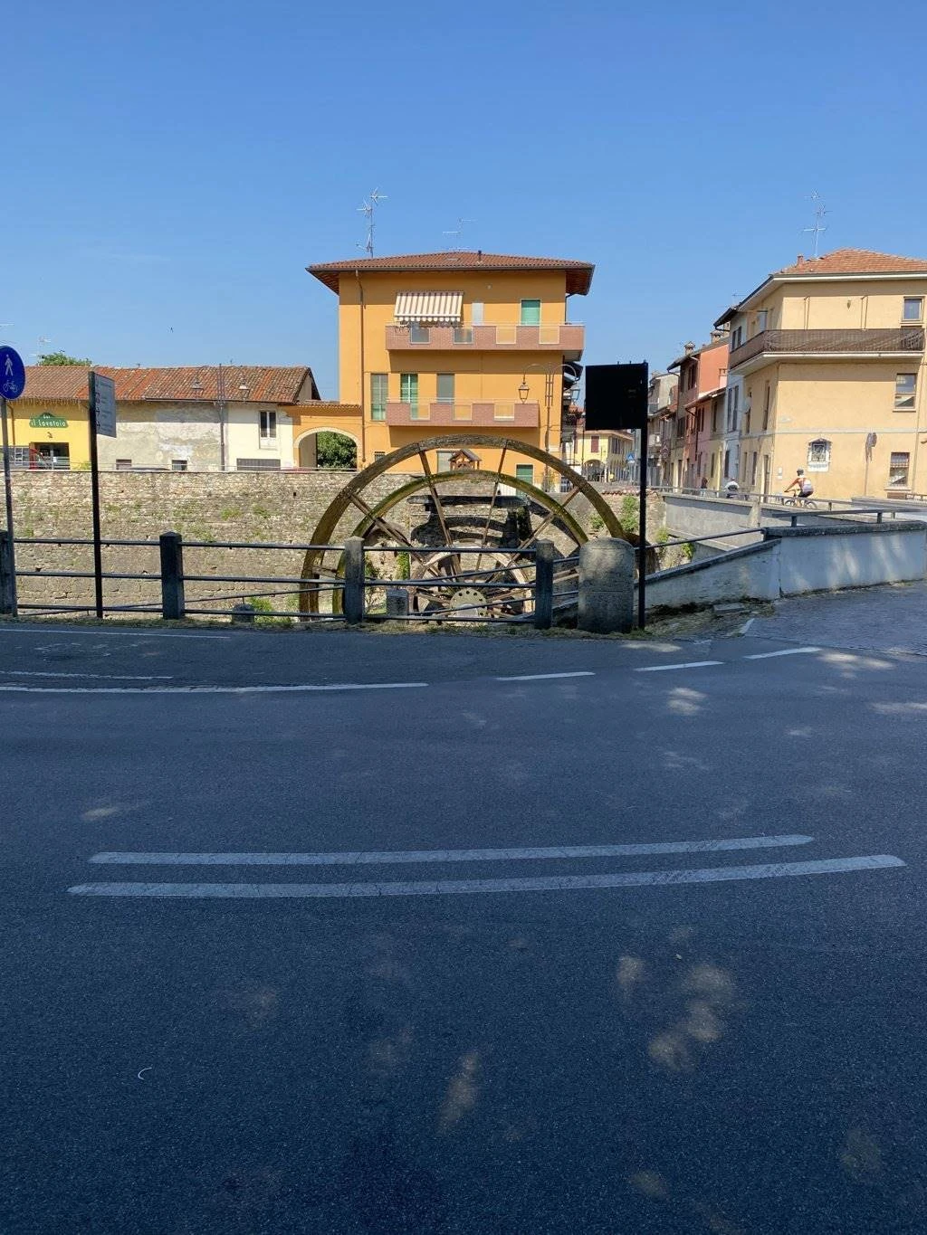 Rustico casale in Vendita a Cassano d'Adda Rustico casale in Vendita a Cassano d'Adda