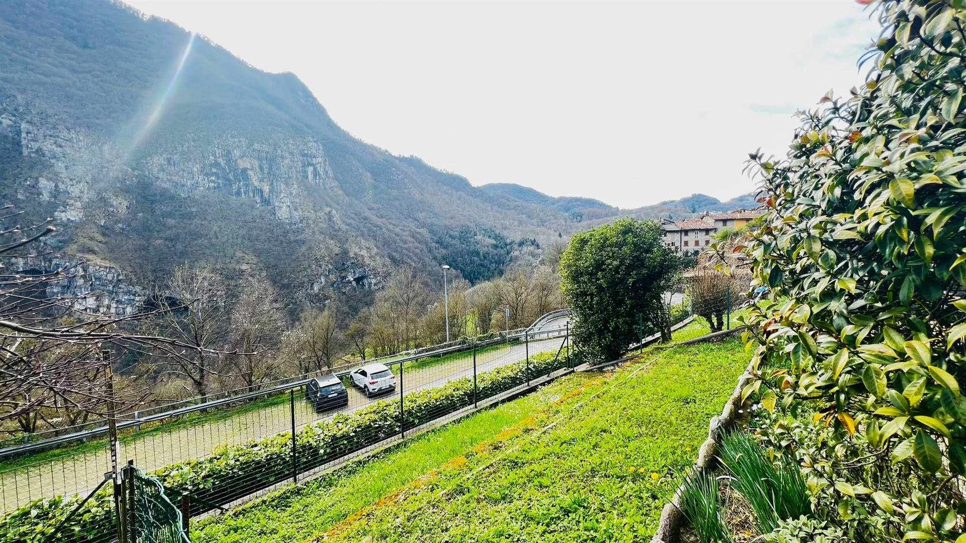 Villetta con vista e giardino – Val Brembilla Villetta con vista e giardino – Val Brembilla