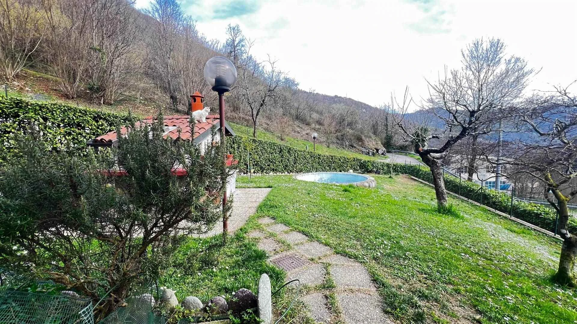 Villetta con vista e giardino – Val Brembilla Villetta con vista e giardino – Val Brembilla