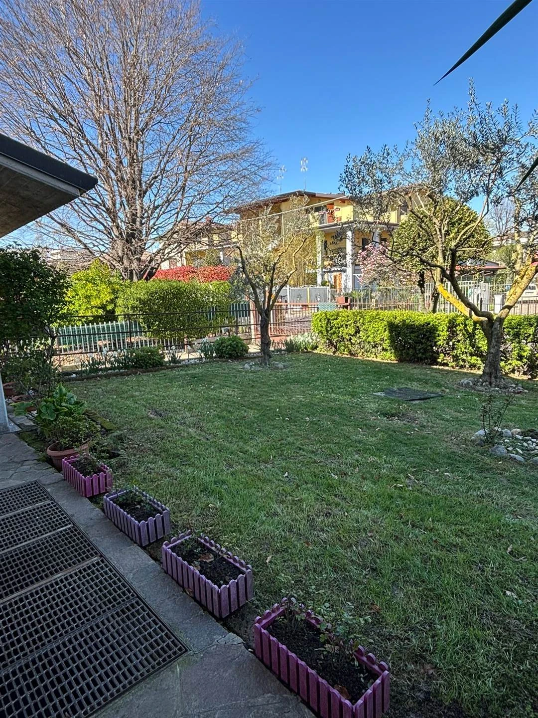 Villa in Vendita a Trezzano Rosa Villa in Vendita a Trezzano Rosa