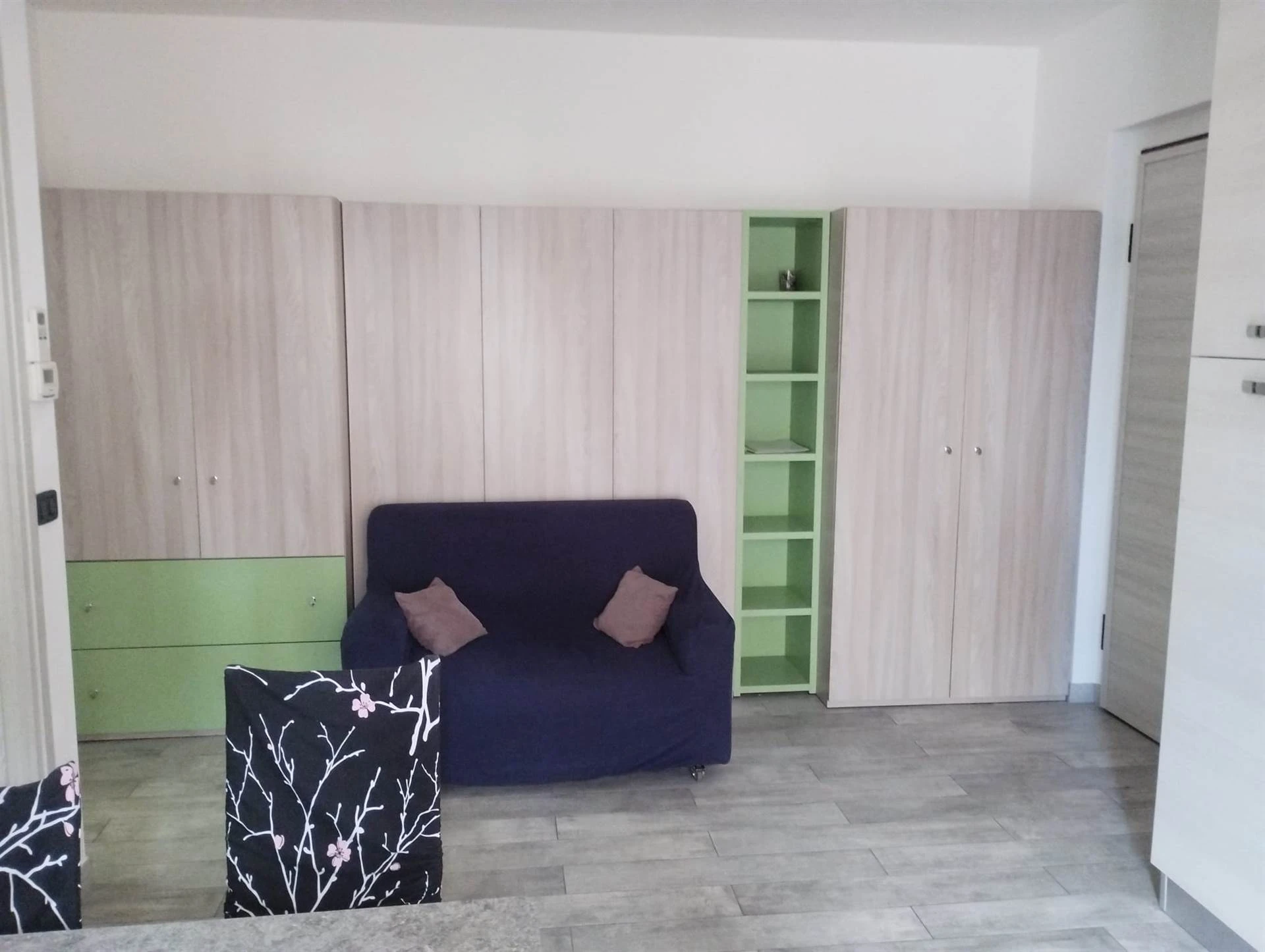 Bilocale completamente arredato con giardino Bilocale completamente arredato con giardino