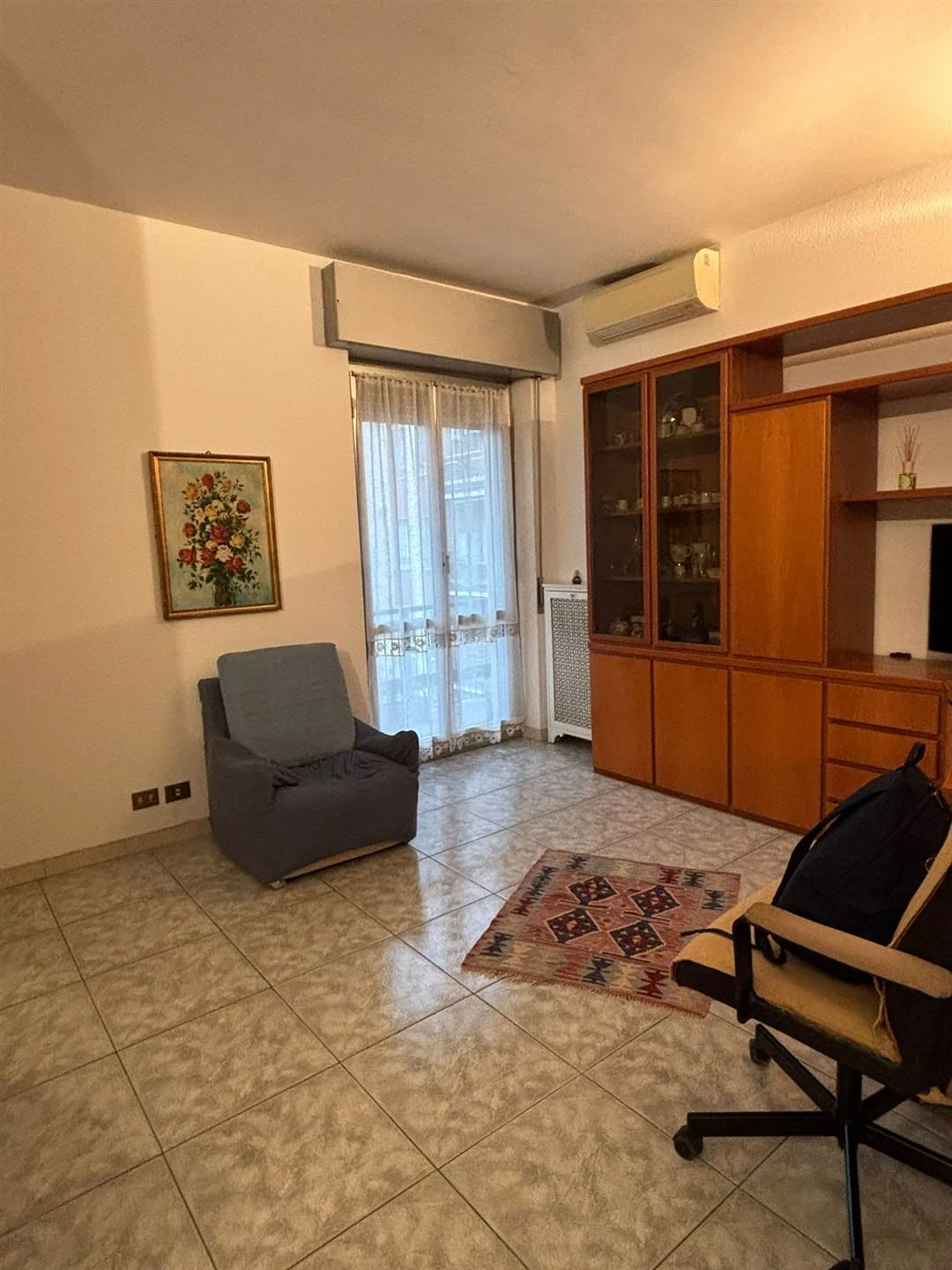 Ampio Bilocale con Balcone e Ascensore a Due Passi dalla MM2 Cimiano Ampio Bilocale con Balcone e Ascensore a Due Passi dalla MM2 Cimiano