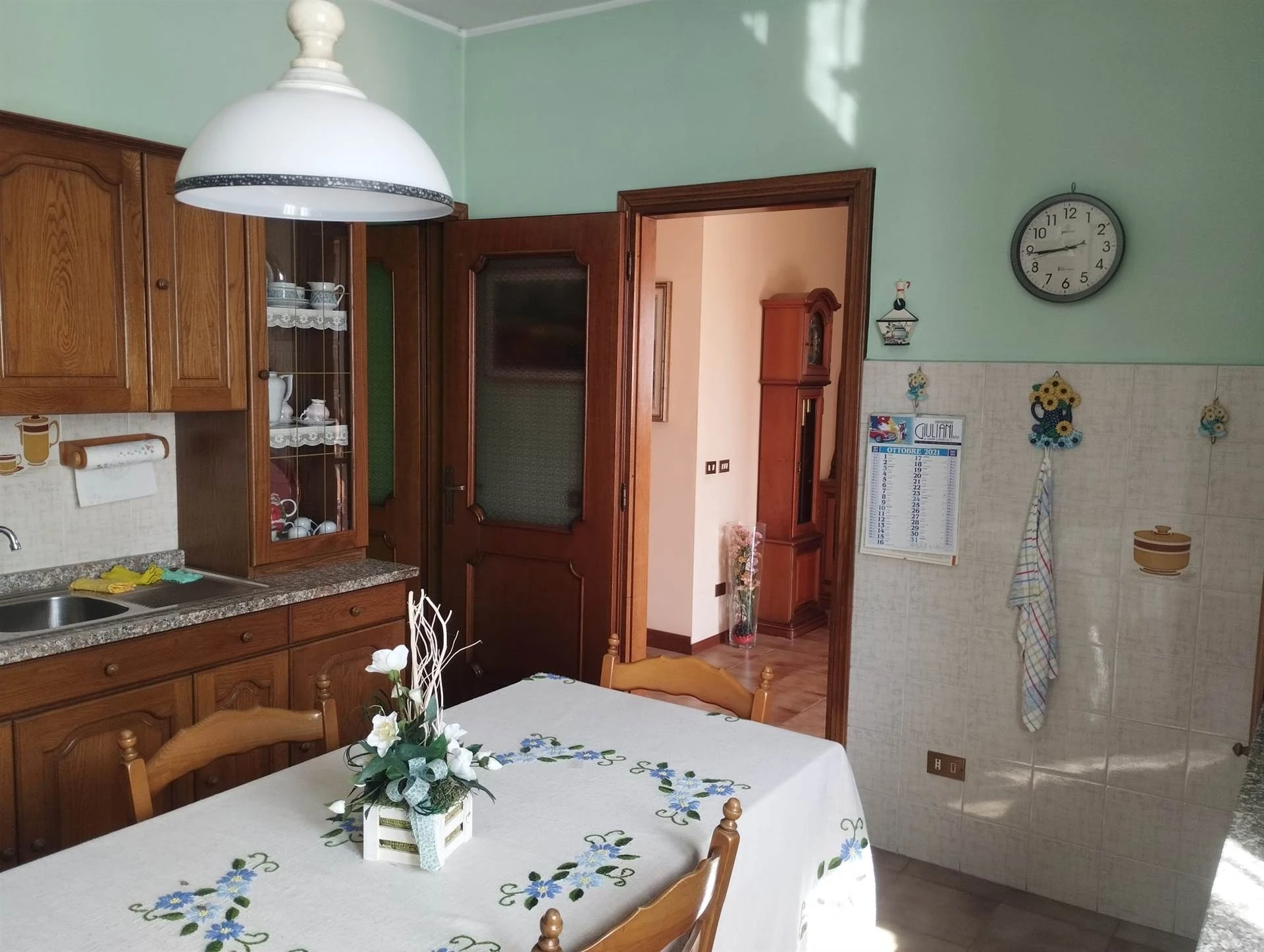 Villa Singola tutta su un piano, Ampio Box e Taverna Villa Singola tutta su un piano, Ampio Box e Taverna