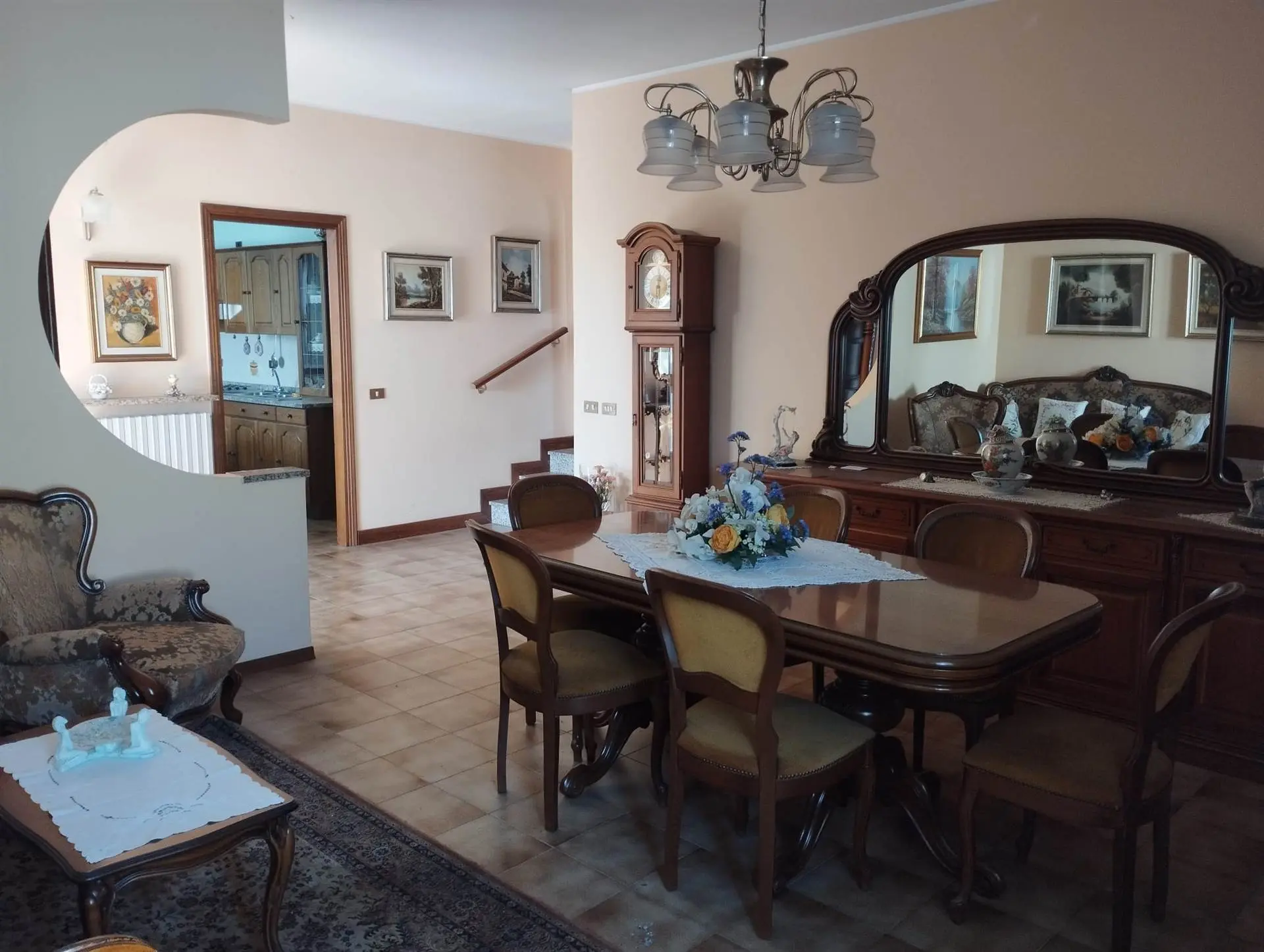 Villa Singola tutta su un piano, Ampio Box e Taverna Villa Singola tutta su un piano, Ampio Box e Taverna
