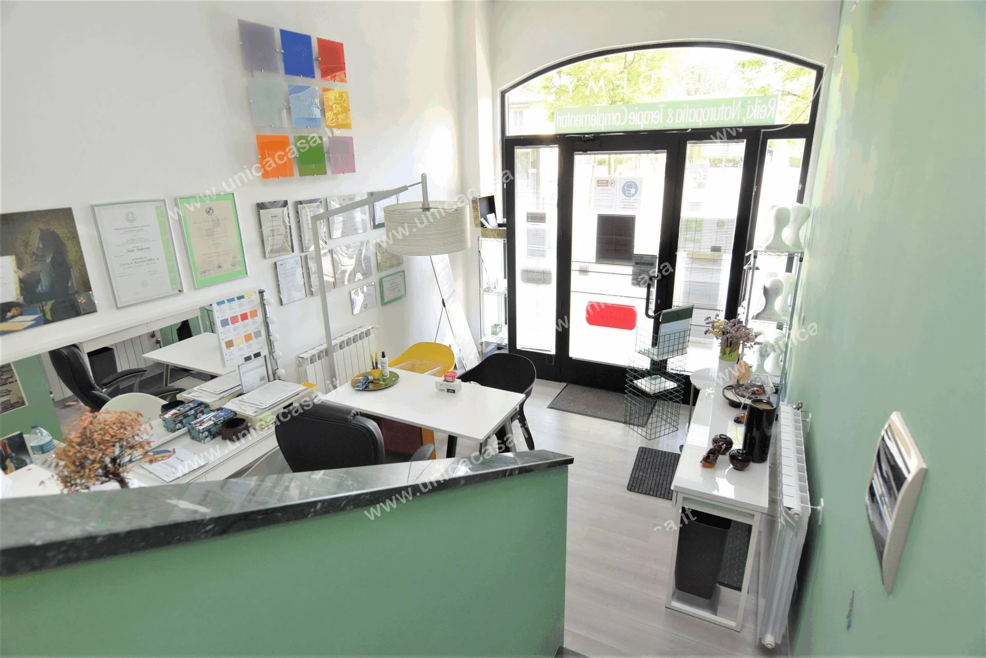 Negozio zona castello come nuovo Negozio zona castello come nuovo