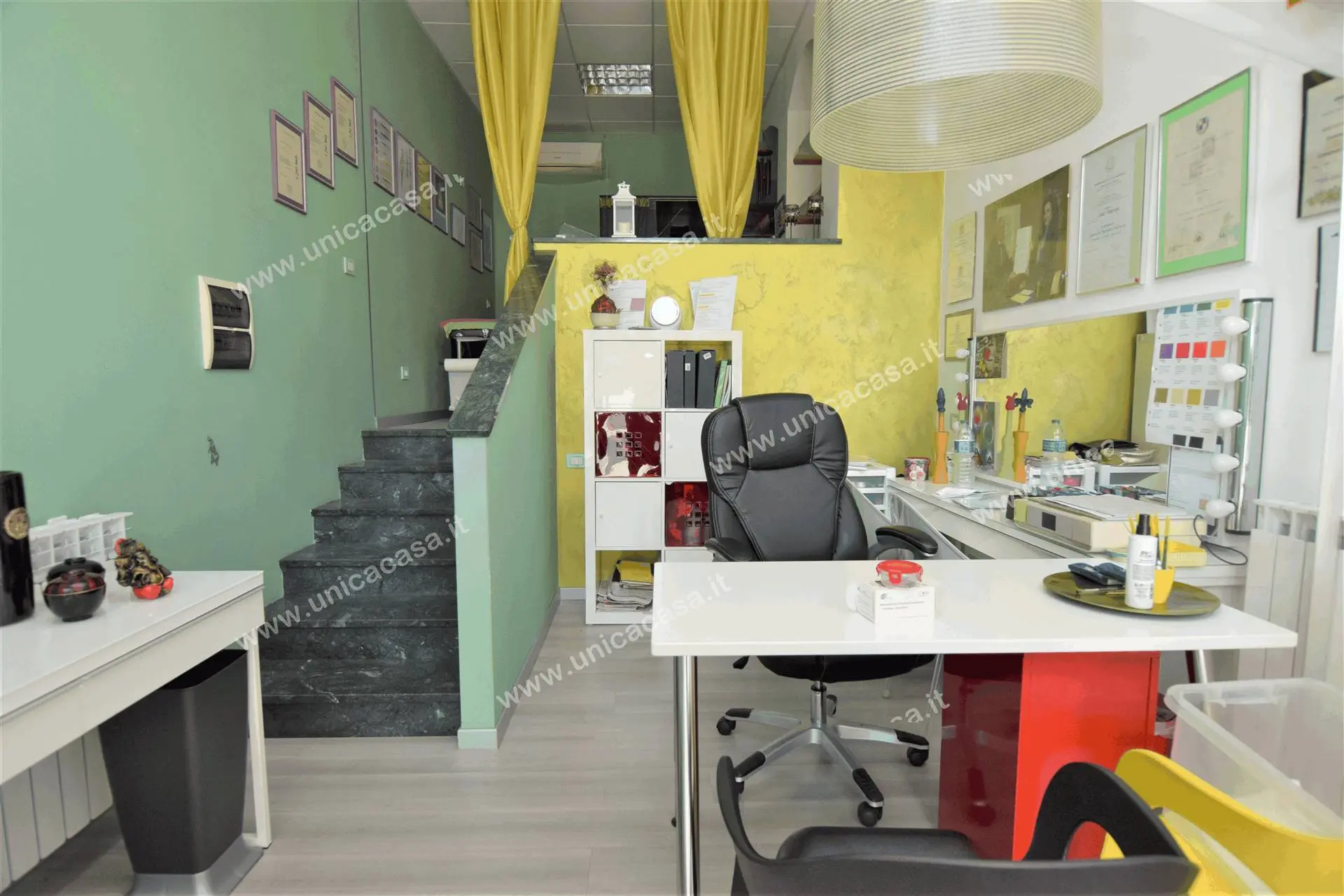 Negozio zona castello come nuovo Negozio zona castello come nuovo