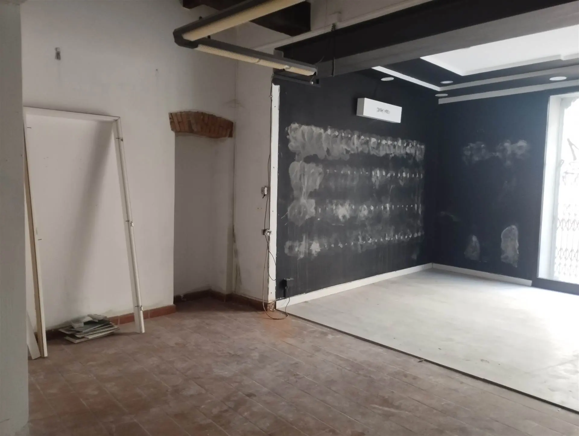 Ufficio/Negozio nel Centro Storico della Cittadina Ufficio/Negozio nel Centro Storico della Cittadina