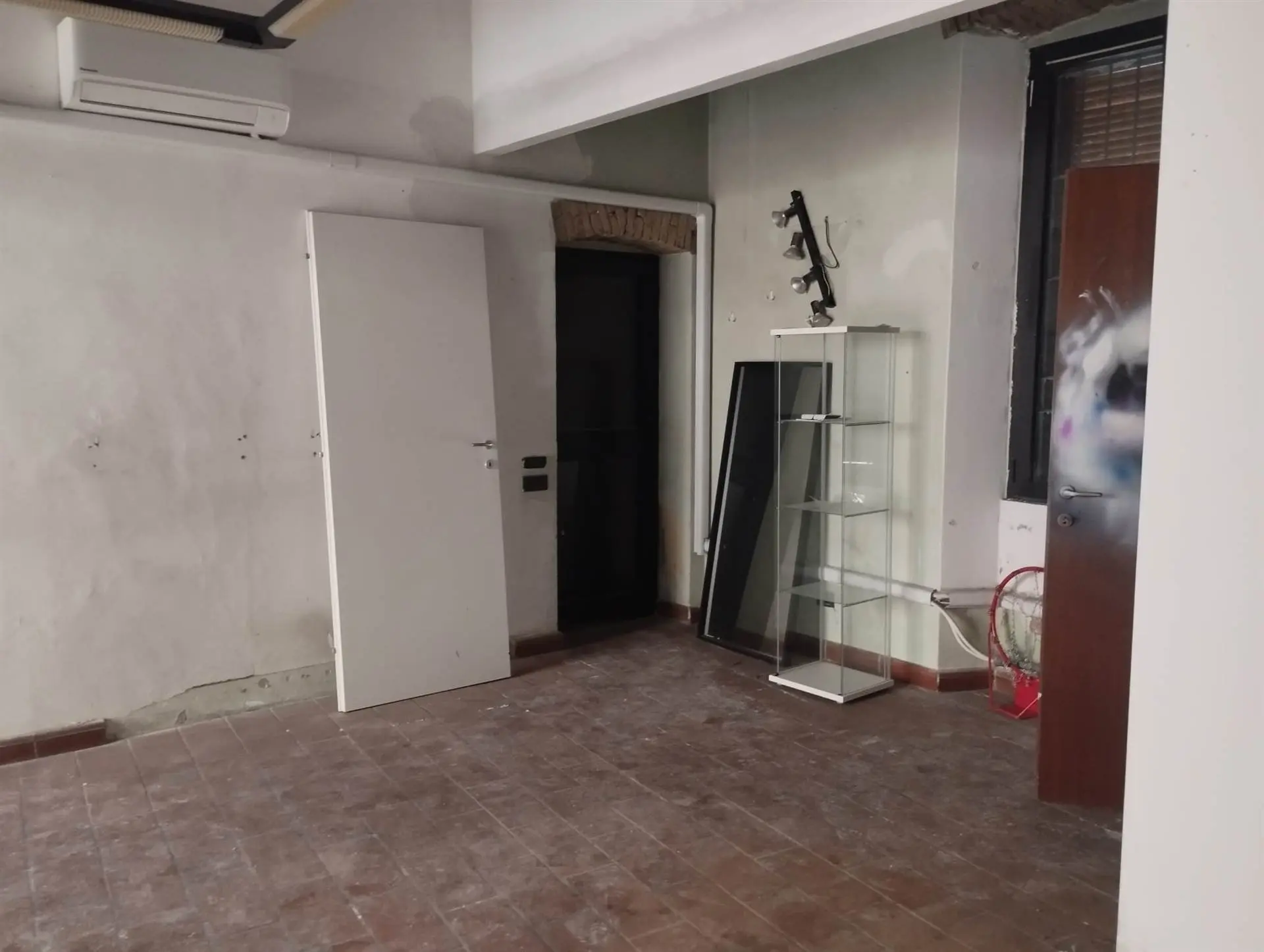 Ufficio/Negozio nel Centro Storico della Cittadina Ufficio/Negozio nel Centro Storico della Cittadina