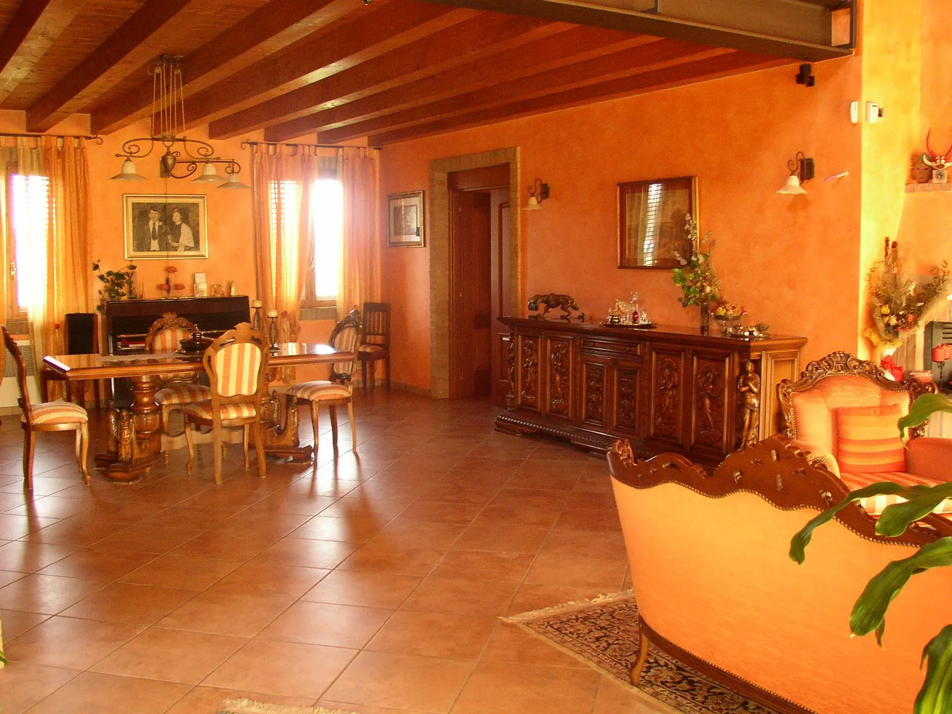 Porzione di cascinale signorile e completamente indipendente Porzione di cascinale signorile e completamente indipendente