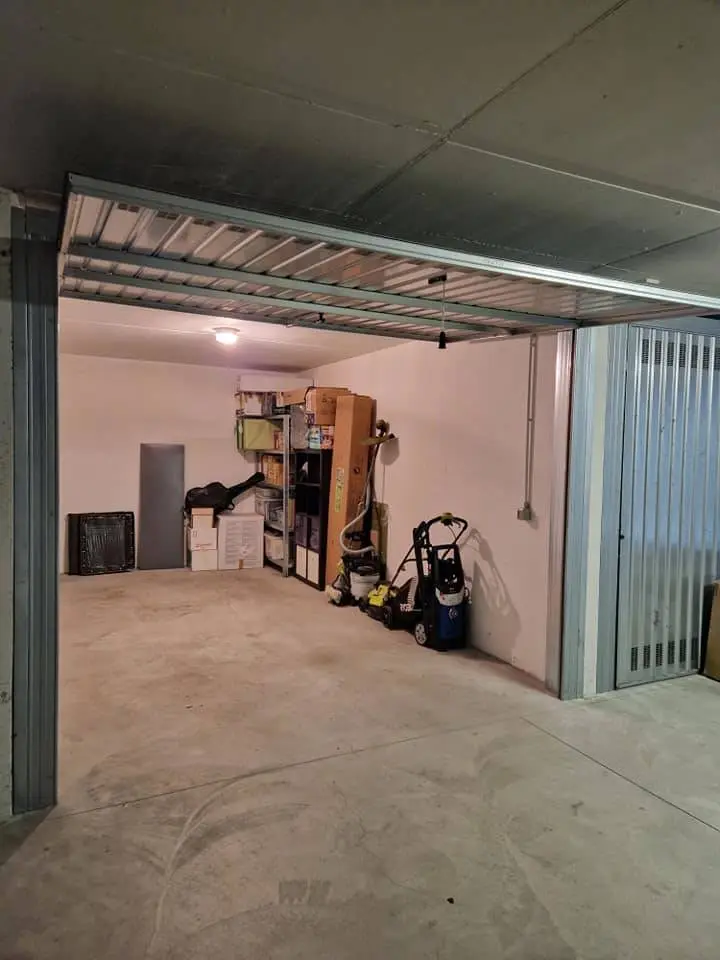 Vendesi box recente comodo Vendesi box recente comodo