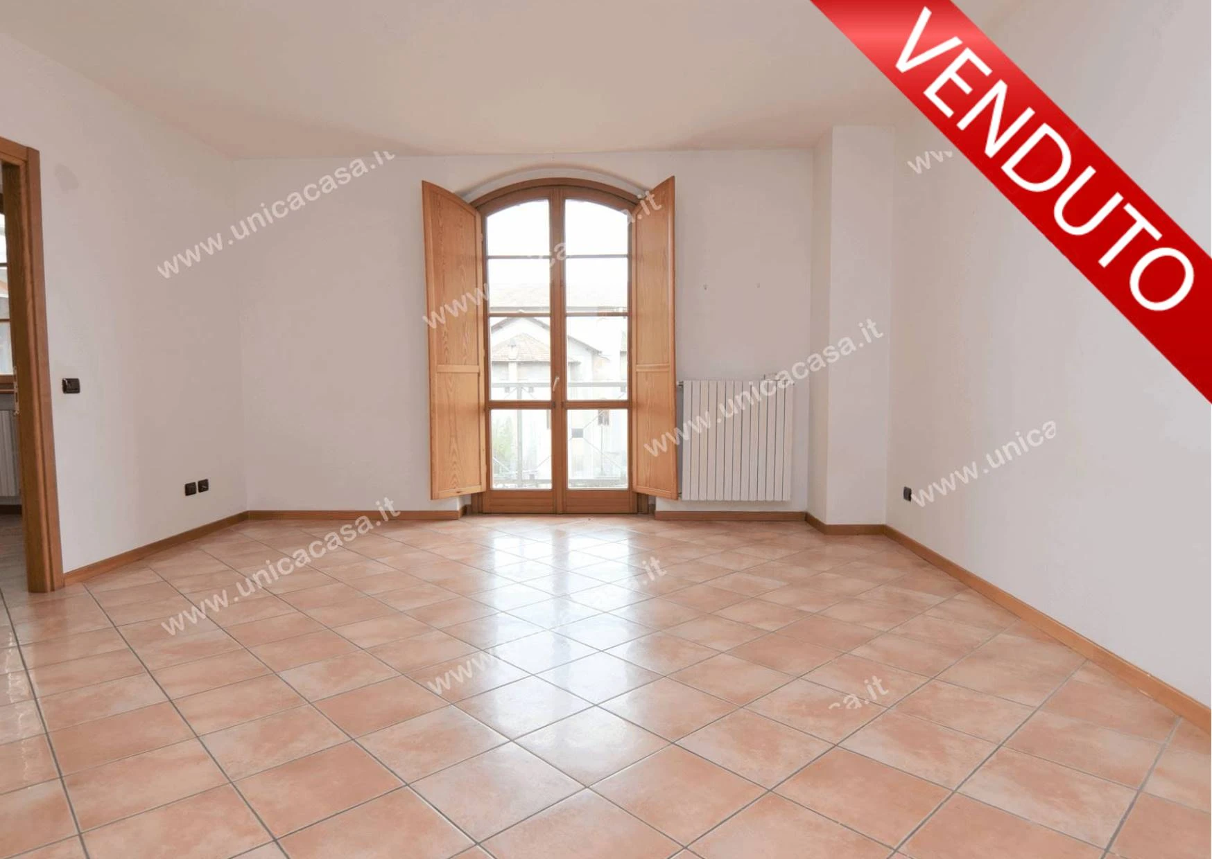 Ampio e Luminoso Trilocale con doppi Servizi, Cantina e Box Ampio e Luminoso Trilocale con doppi Servizi, Cantina e Box