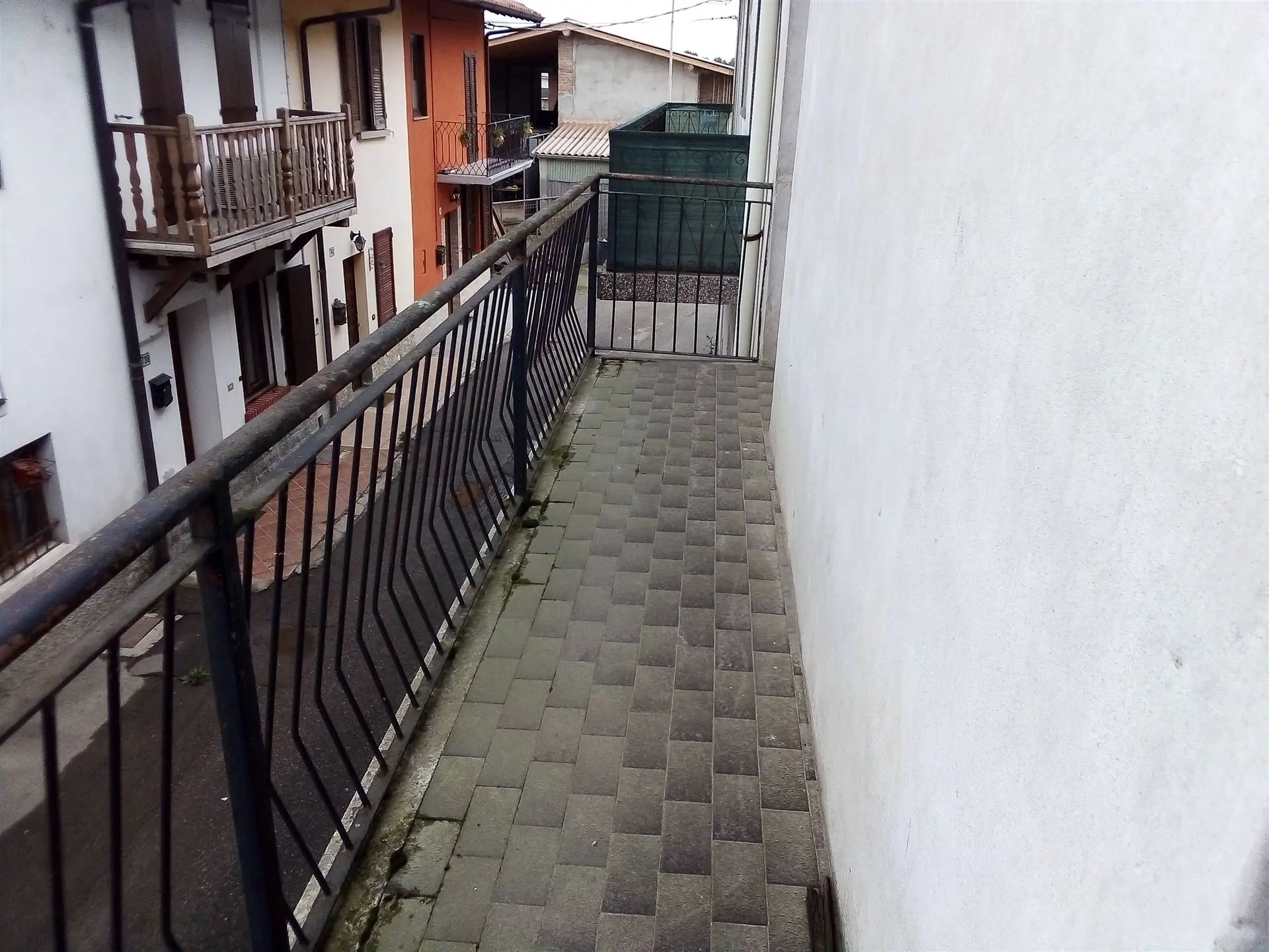 Abitazione indipendente su due livelli più Cascinale/Rustico Abitazione indipendente su due livelli più Cascinale/Rustico