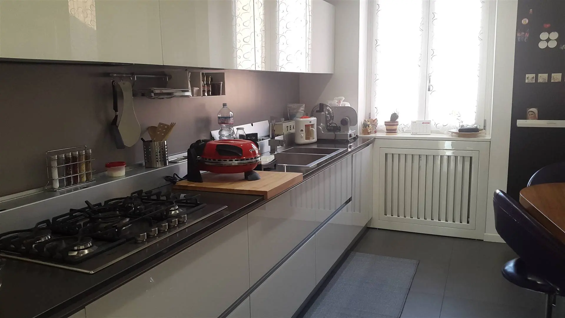 Nel Centro del paese Ampio Trilocale Ristrutturato dalle Ottime finiture Nel Centro del paese Ampio Trilocale Ristrutturato dalle Ottime finiture