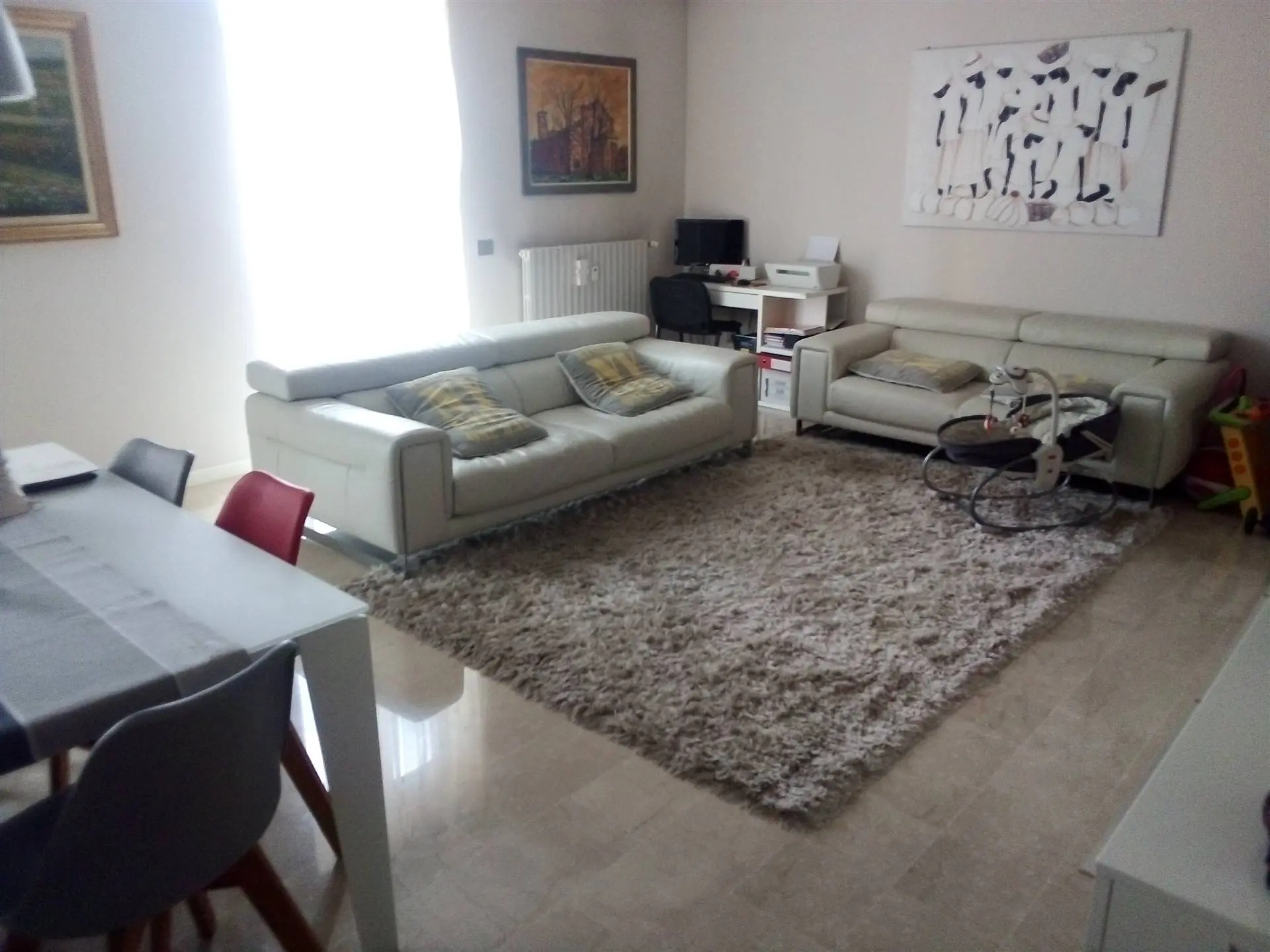 Nel Centro del paese Ampio Trilocale Ristrutturato dalle Ottime finiture Nel Centro del paese Ampio Trilocale Ristrutturato dalle Ottime finiture