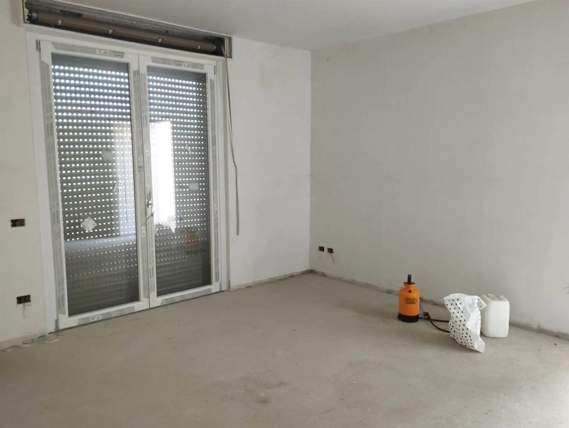 Appartamento laterale con ingresso indipendente, Ampio giardino e Box Appartamento laterale con ingresso indipendente, Ampio giardino e Box