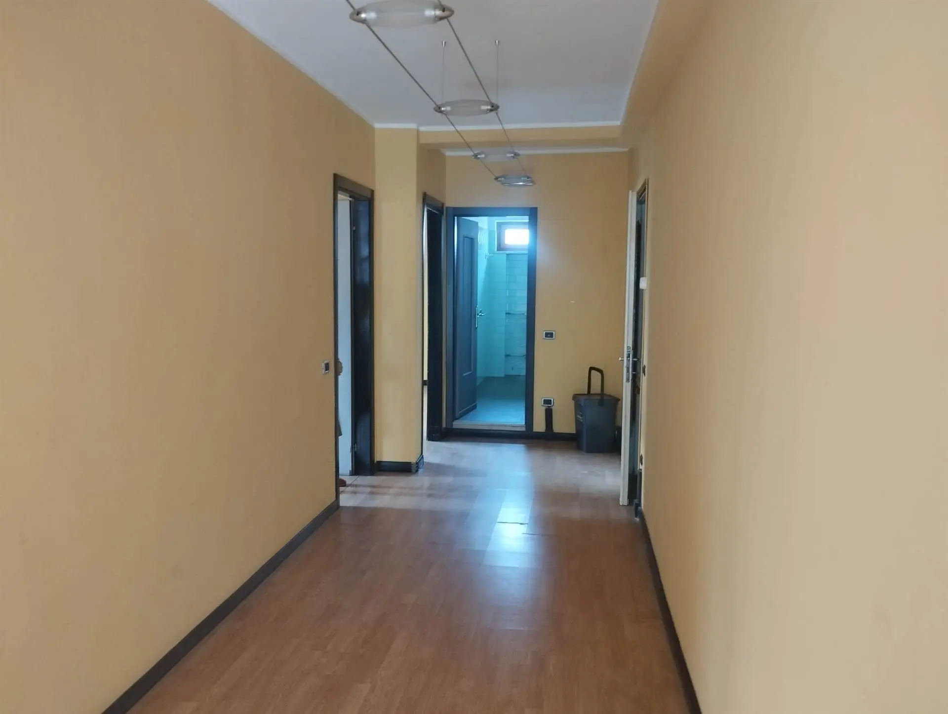 Ampio Studio/Ufficio con ingresso privato Ampio Studio/Ufficio con ingresso privato