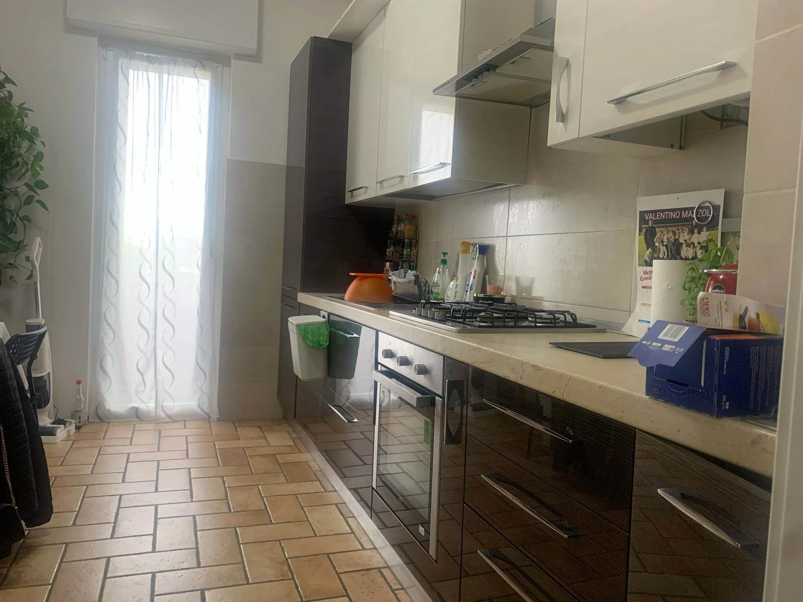 Ampio Trilocale Autonomo con Terrazzino e Box auto Ampio Trilocale Autonomo con Terrazzino e Box auto