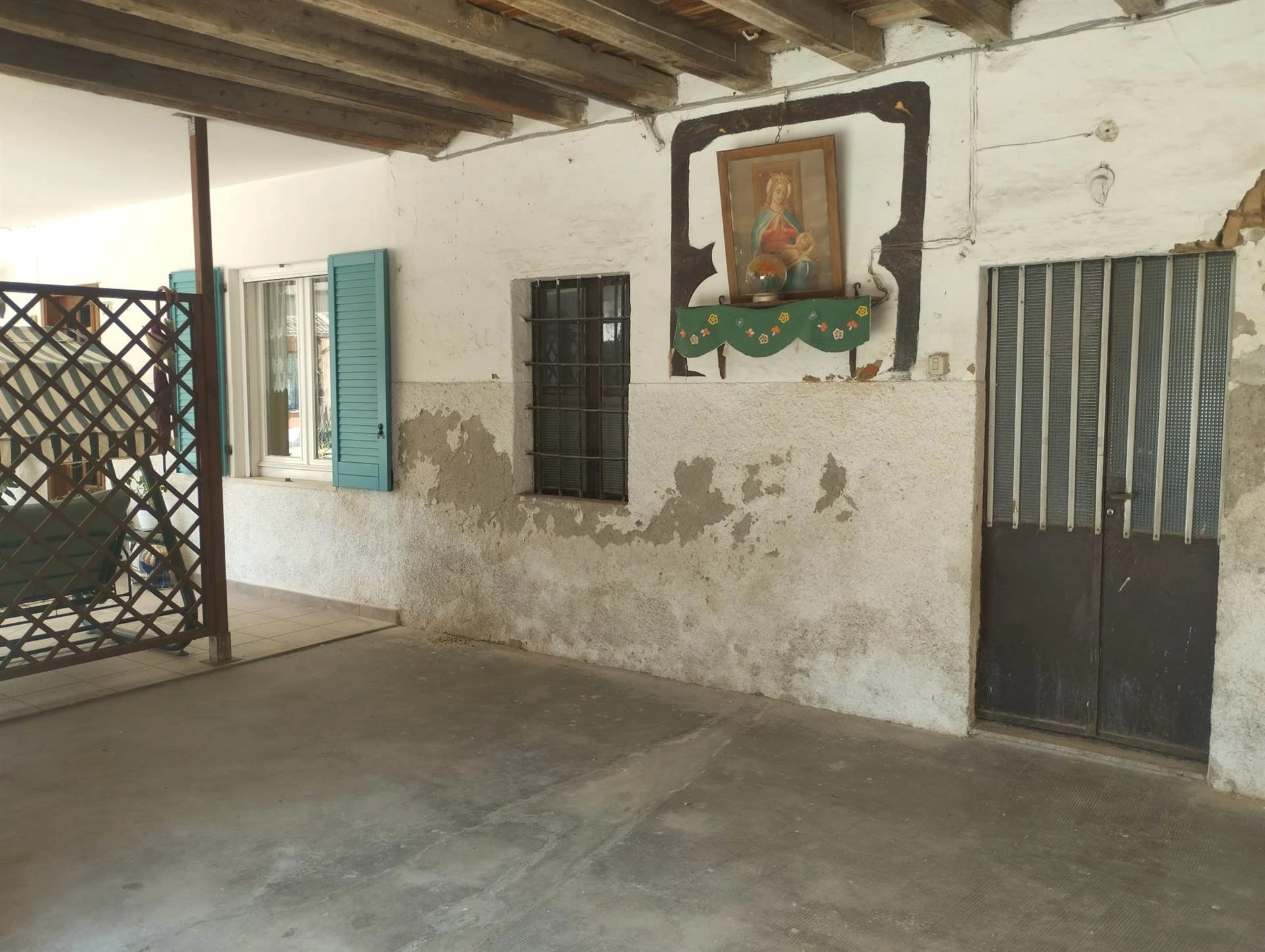 Porzione di Casa da Riattare con Portico e Logge Porzione di Casa da Riattare con Portico e Logge