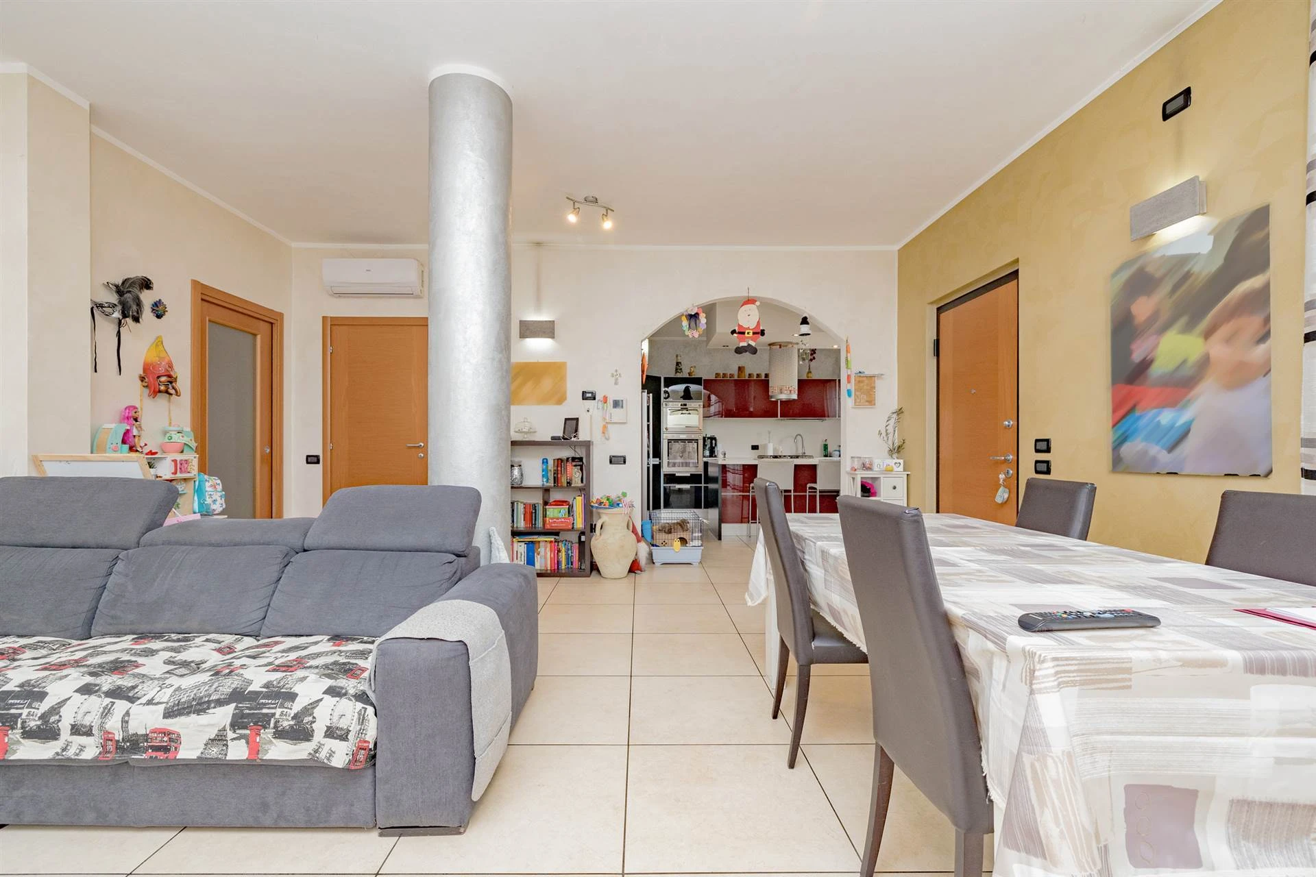 Villa singola come nuova con giardino e taverna Villa singola come nuova con giardino e taverna