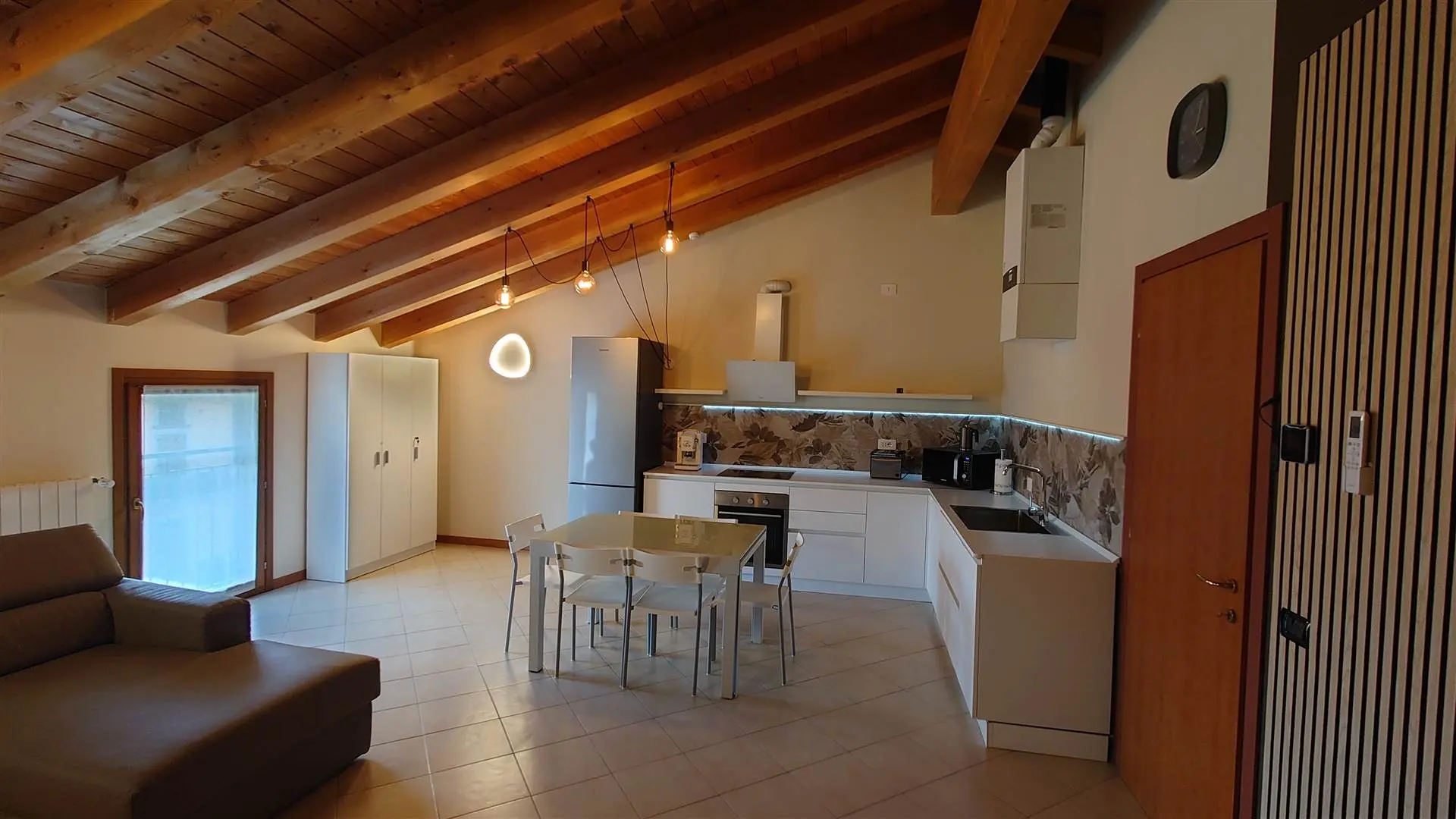 Trilocale in vendita a Capriate – Spazioso e in ottime condizioni Trilocale in vendita a Capriate – Spazioso e in ottime condizioni