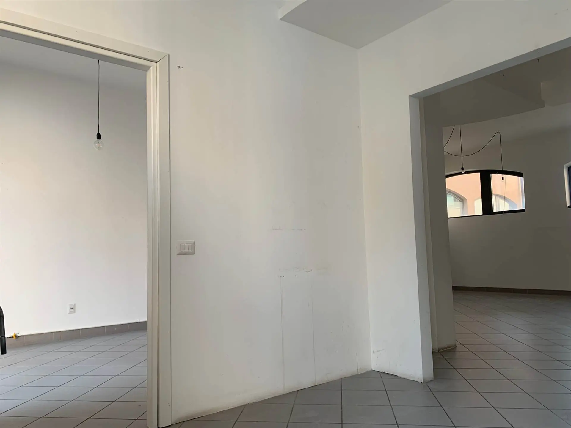 Negozio/Ufficio nel Centro del paese Negozio/Ufficio nel Centro del paese