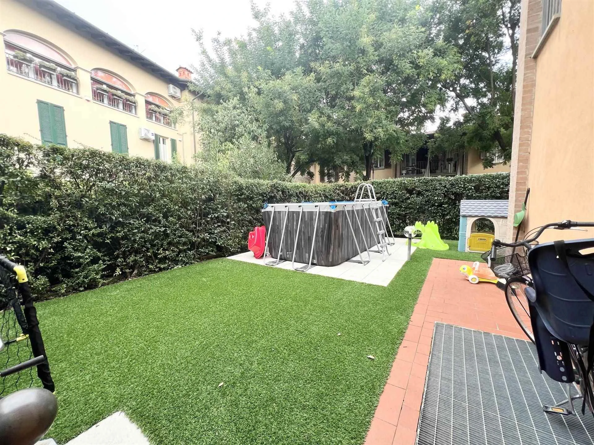 Villetta di testa con giardino privato Villetta di testa con giardino privato