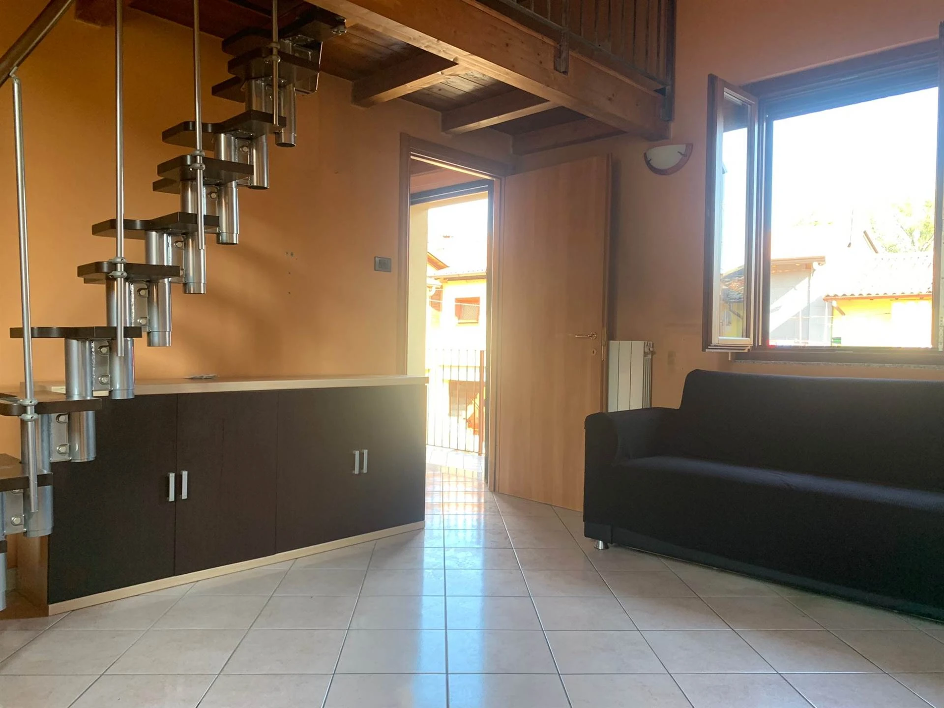 Monolocale + Box Monolocale + Box