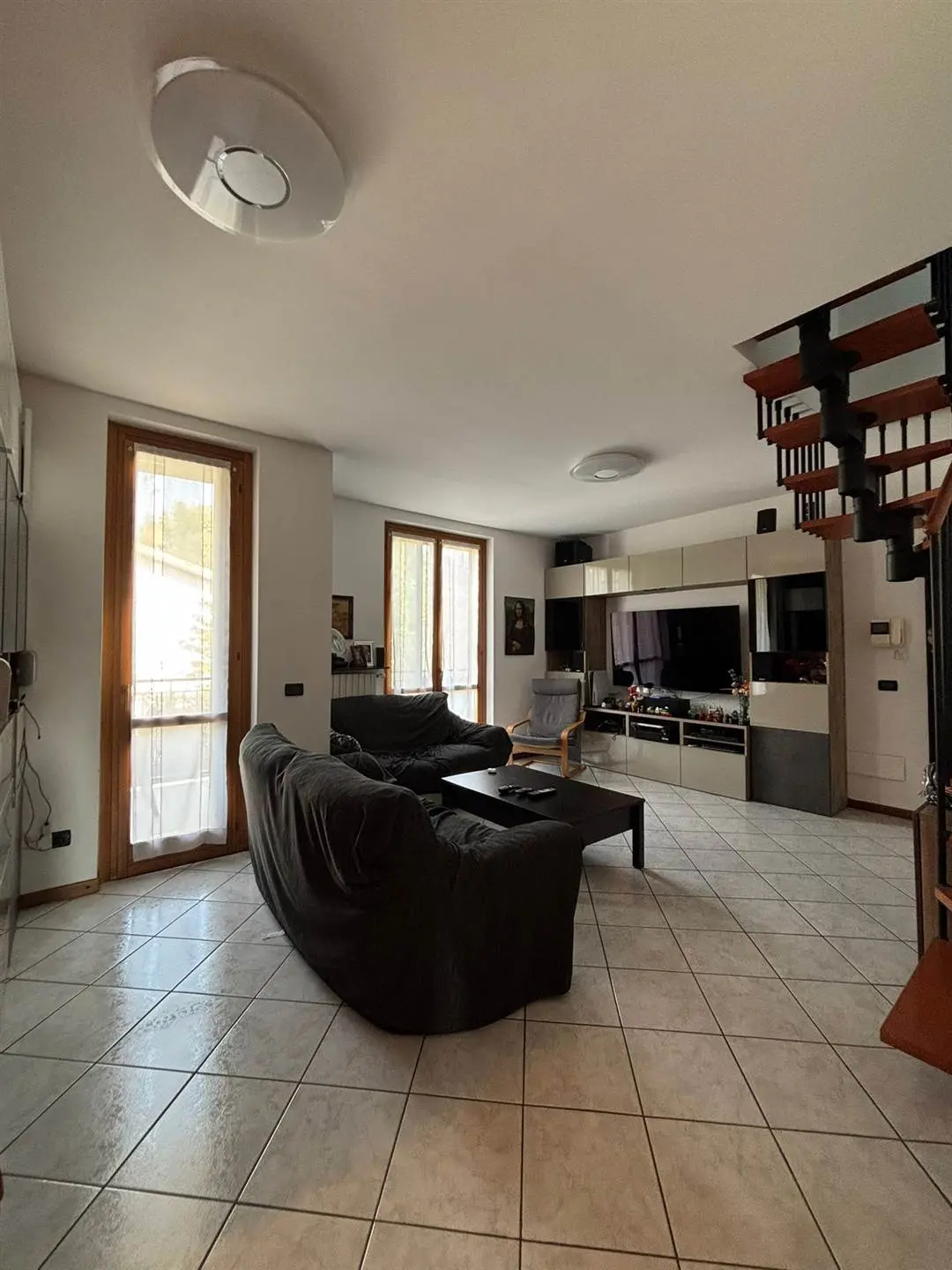 Ottimo quadrilocale con box in zona centrale Ottimo quadrilocale con box in zona centrale