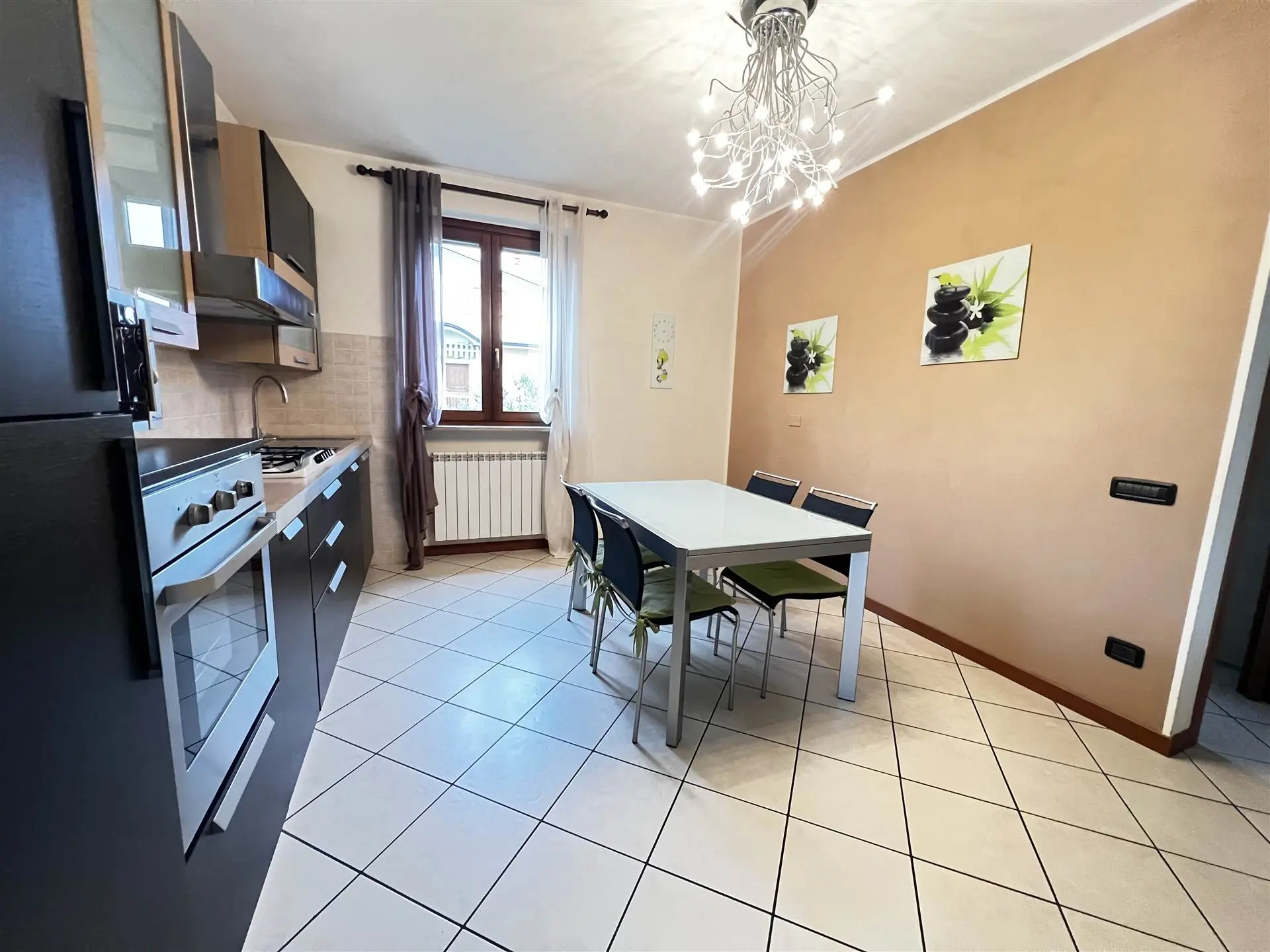 Trilocale in perfette condizioni, subito disponibile Trilocale in perfette condizioni, subito disponibile