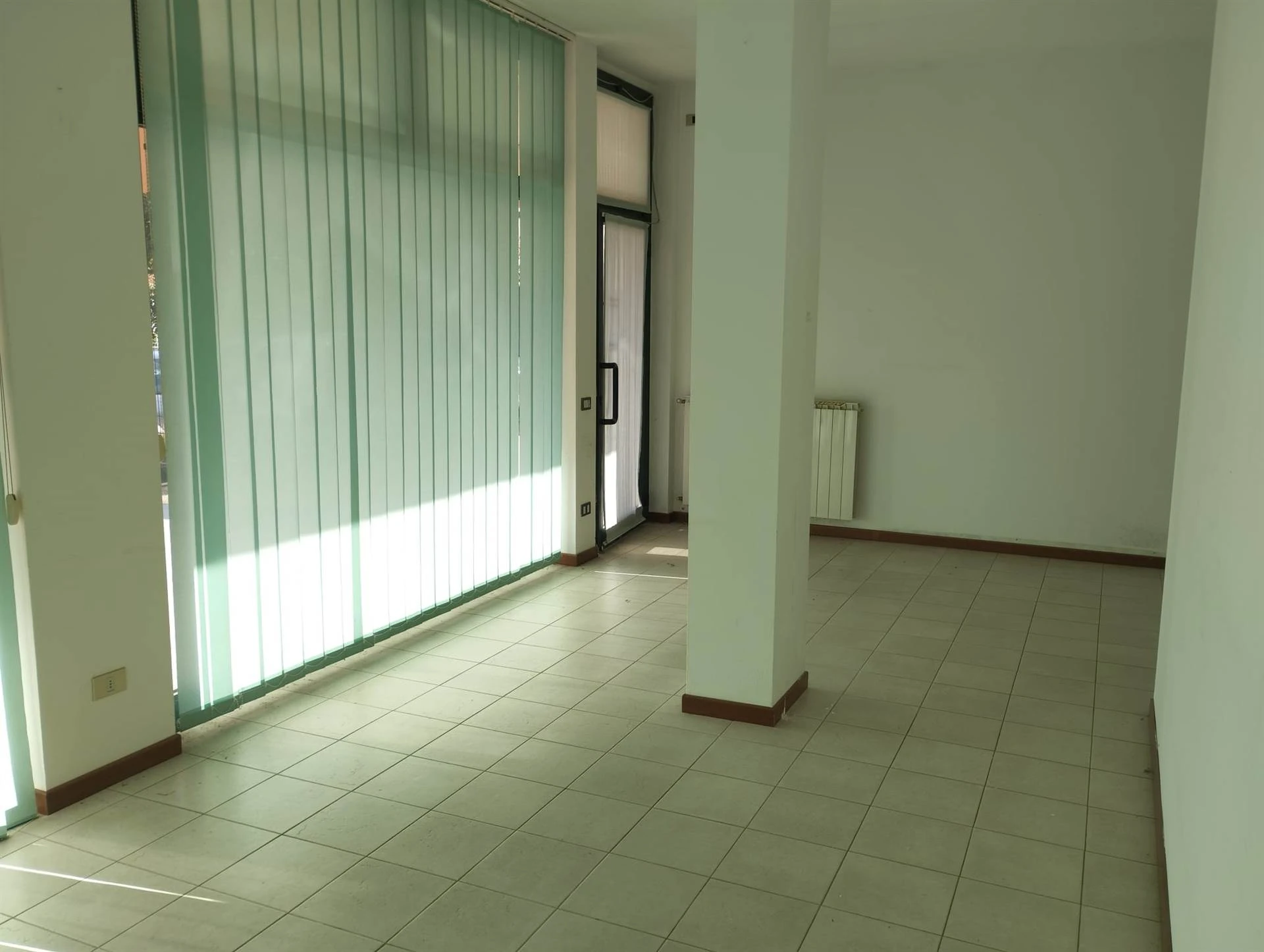 Ufficio/Negozio nel Centro del paese Ufficio/Negozio nel Centro del paese