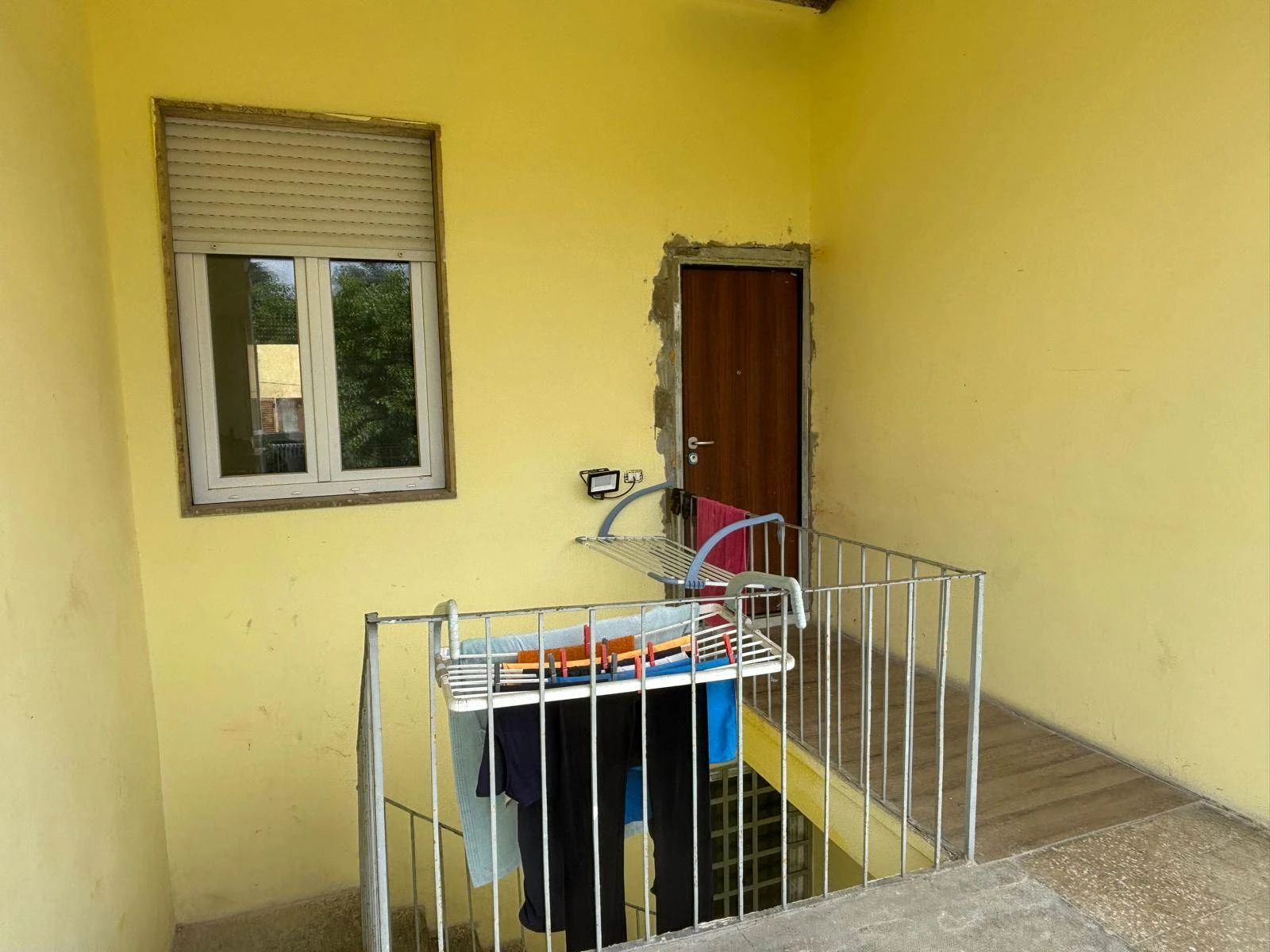 Ampio trilocale ristrutturato nel cuore del paese – Nessuna spesa condominiale Ampio trilocale ristrutturato nel cuore del paese – Nessuna spesa condominiale