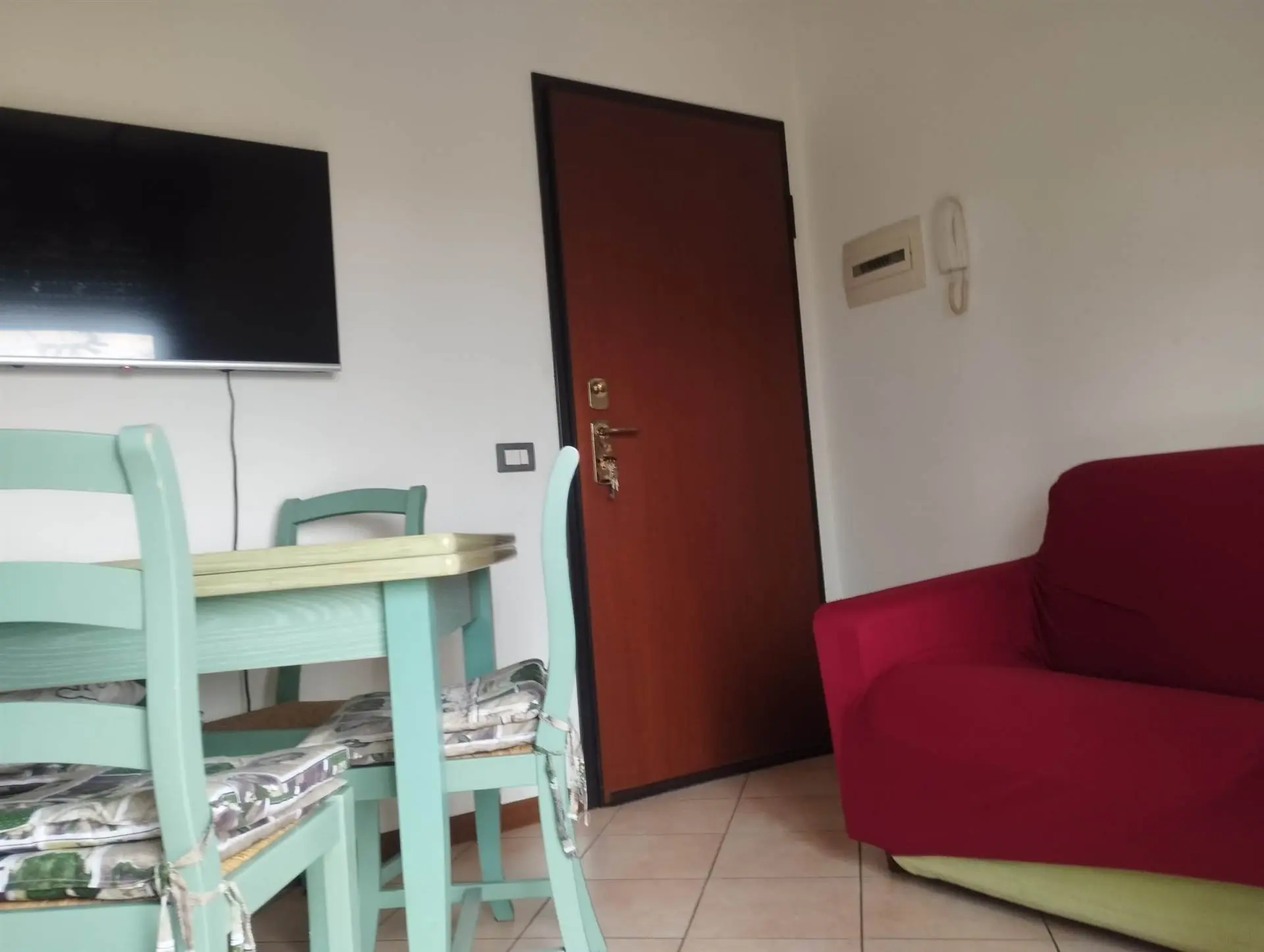 Bilocale in Piccolo Contesto Residenziale con Autorimessa Bilocale in Piccolo Contesto Residenziale con Autorimessa