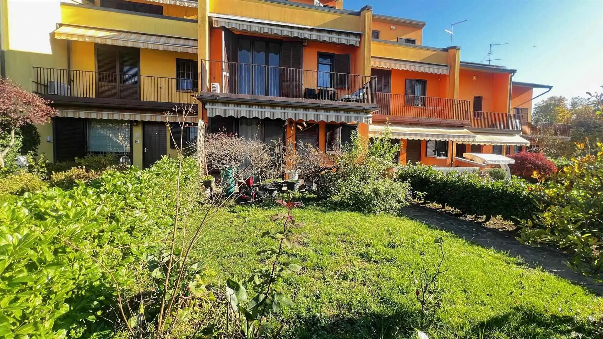 Urgnano villa a schiera Urgnano villa a schiera