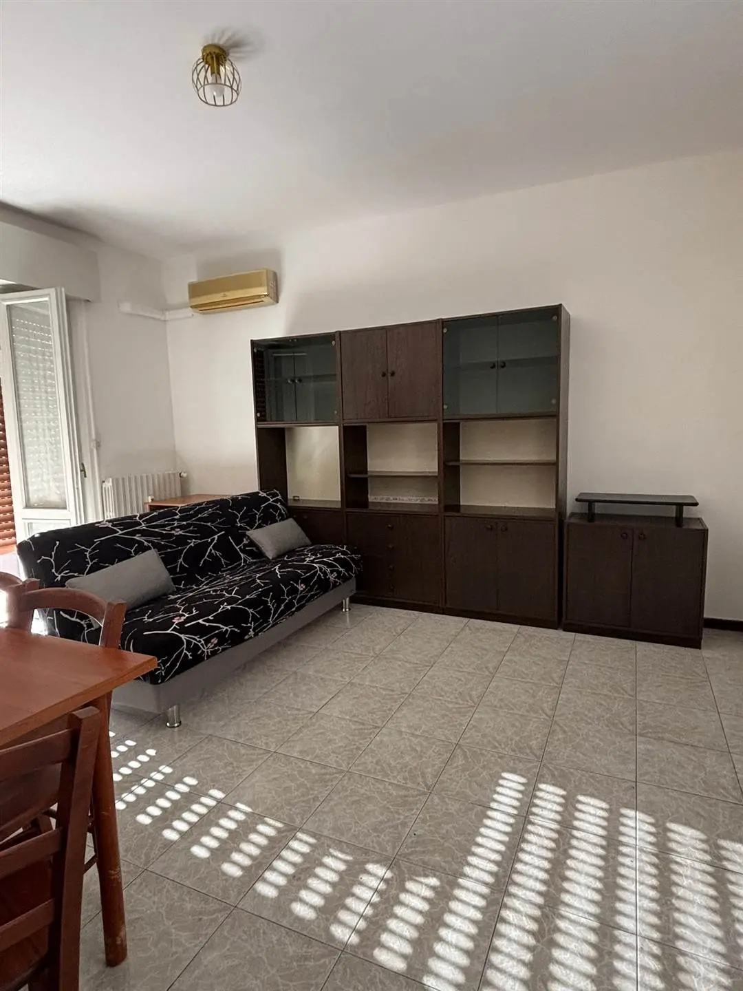 Bilocale arredato con cantina Bilocale arredato con cantina